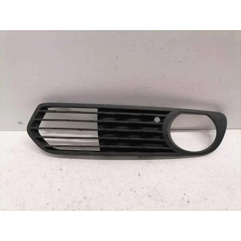Grille de pare choc avant gauche bmw serie 1 f20/f21