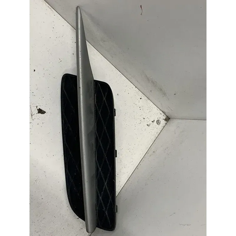 Grille de pare choc avant gauche bmw x5 e70