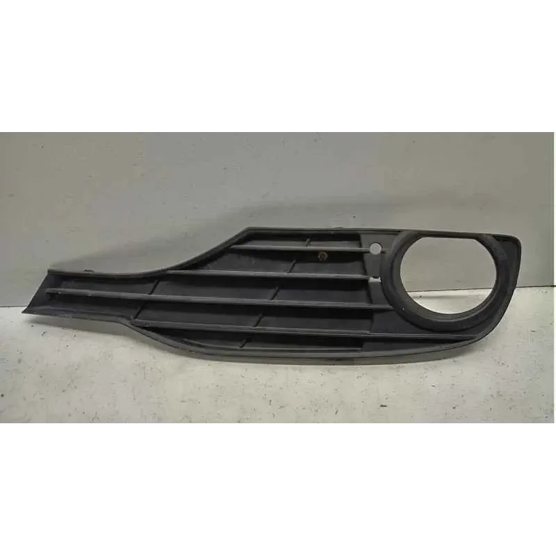Grille de pare choc avant gauche bmw serie 3 f30/f31