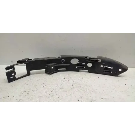 Support droit pare-choc avant volkswagen touareg