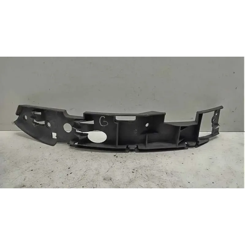 Support gauche pare-choc avant volkswagen touareg 7l i