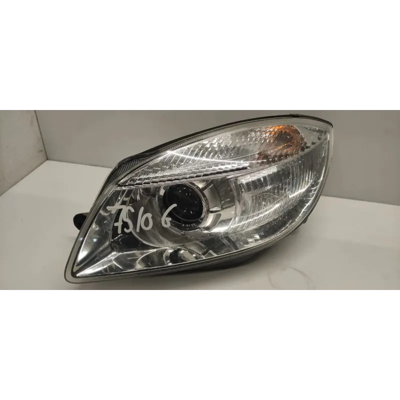 Phare gauche skoda fabia mk2 5j