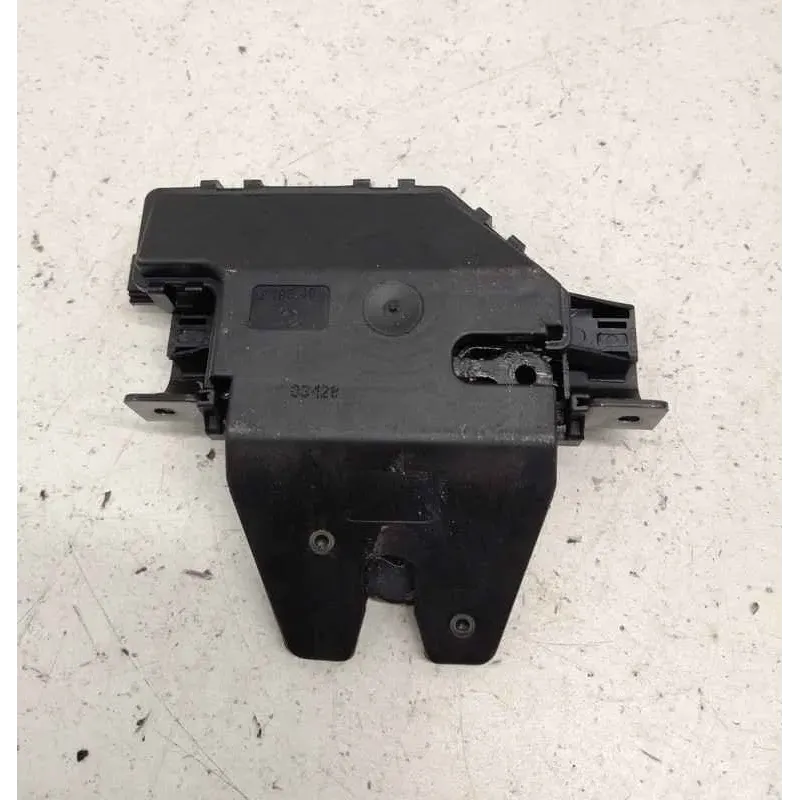 Serrure coffre arriere bmw serie 5 e60/e61