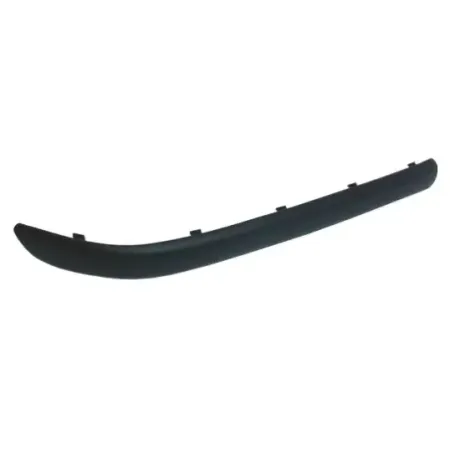 Enjoliveur droit pare-choc avant