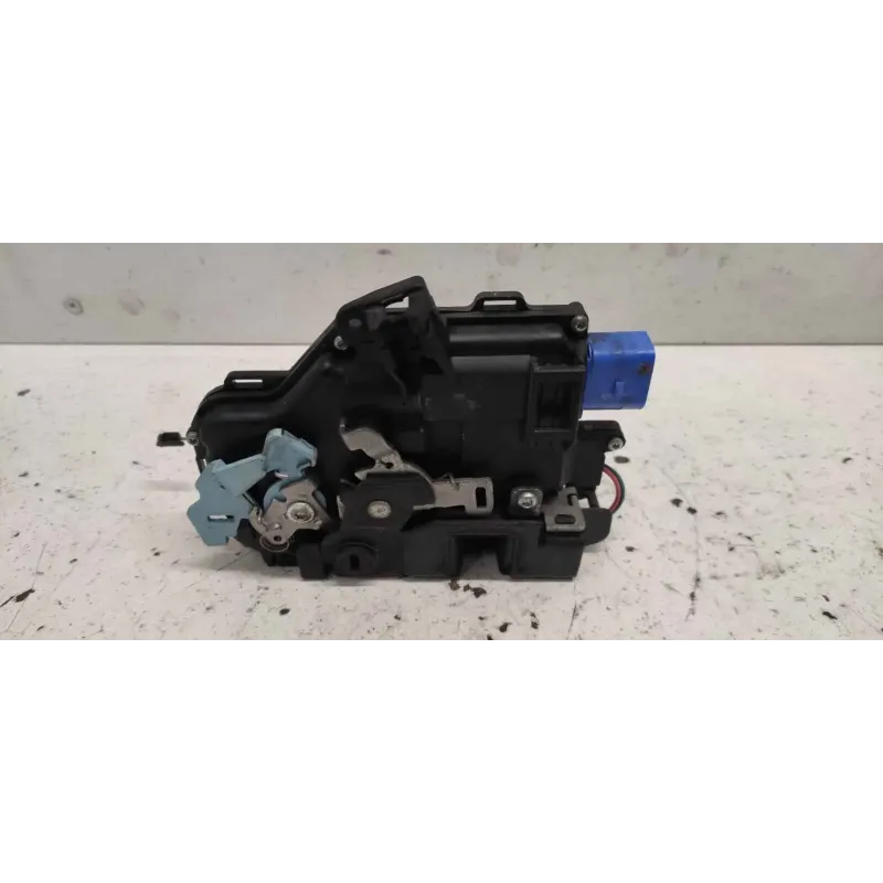 Serrure porte arriere gauche volkswagen golf 5 v