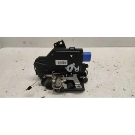 Serrure porte arriere droite volkswagen golf 5 v