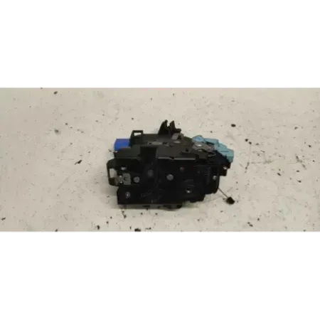 Serrure porte arriere droite volkswagen golf 5 v