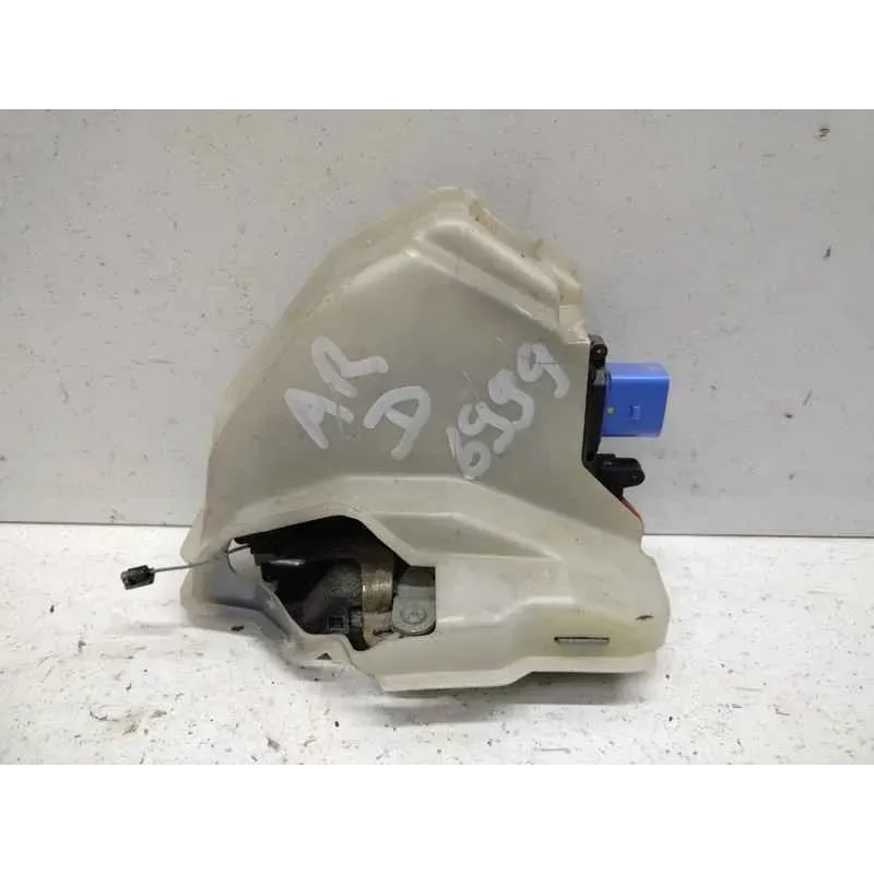 Serrure porte arriere droite volkswagen golf 5 v