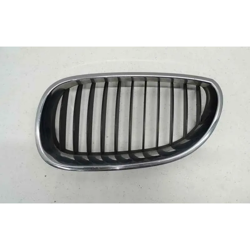 Calandre gauche bmw serie 5 e60/e61
