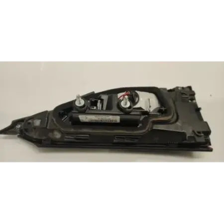 Feu arriere interieur droit citroen ds3