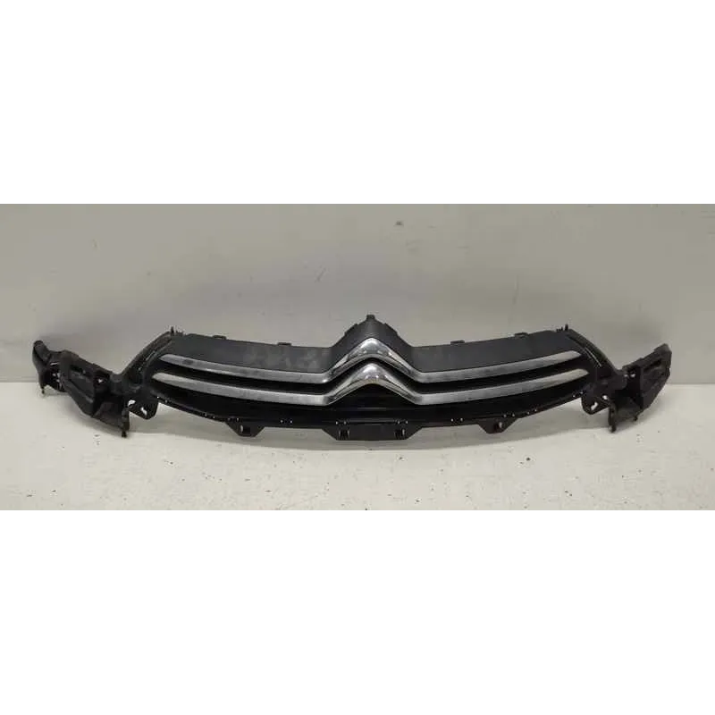 Calandre citroen c4