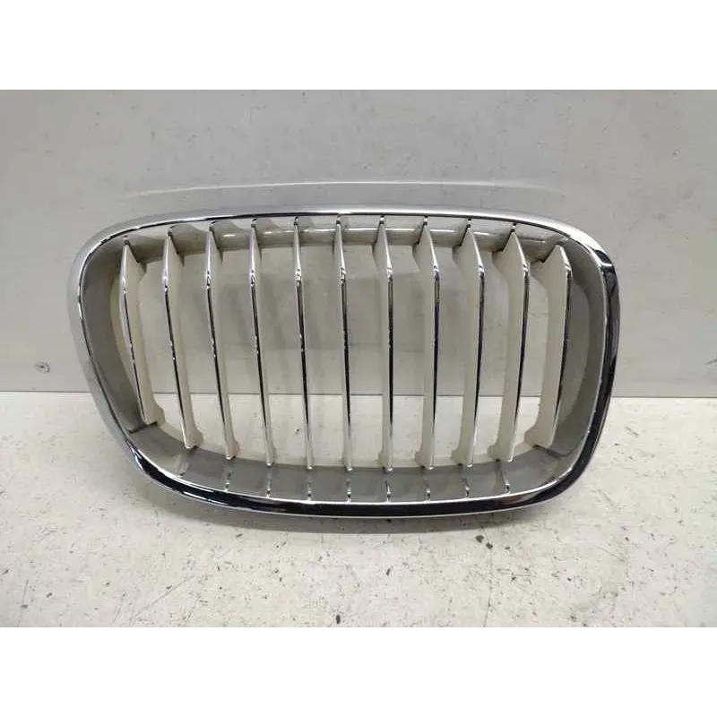 Calandre droit bmw serie 1 f20/f21