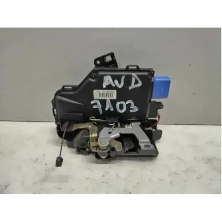 Serrure porte avant droit volkswagen golf 5 v