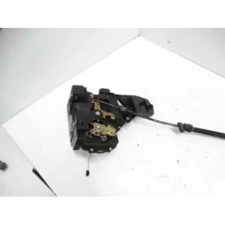 Serrure porte avant droit volkswagen golf 4 iv