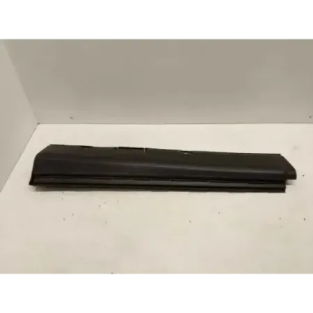 Bas de caisse gauche