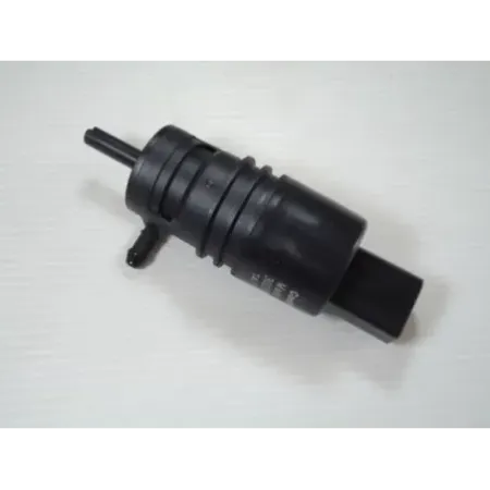 Pompe lave-glace avant