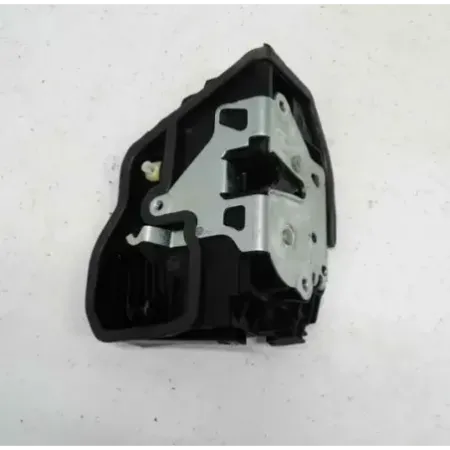 Serrure porte avant droit