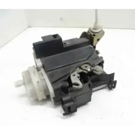 Serrure porte avant droit