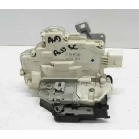 Serrure porte avant droit volkswagen passat 36 b7