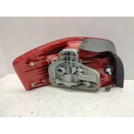 Feu arriere droit audi a3 8p