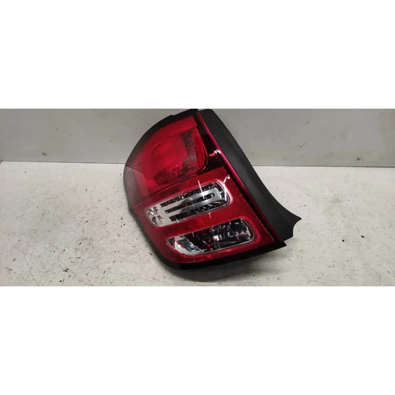 Feu arriere gauche citroen c3