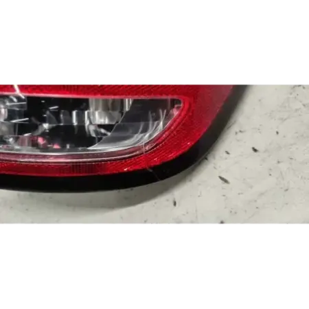 Feu arriere droit citroen c3