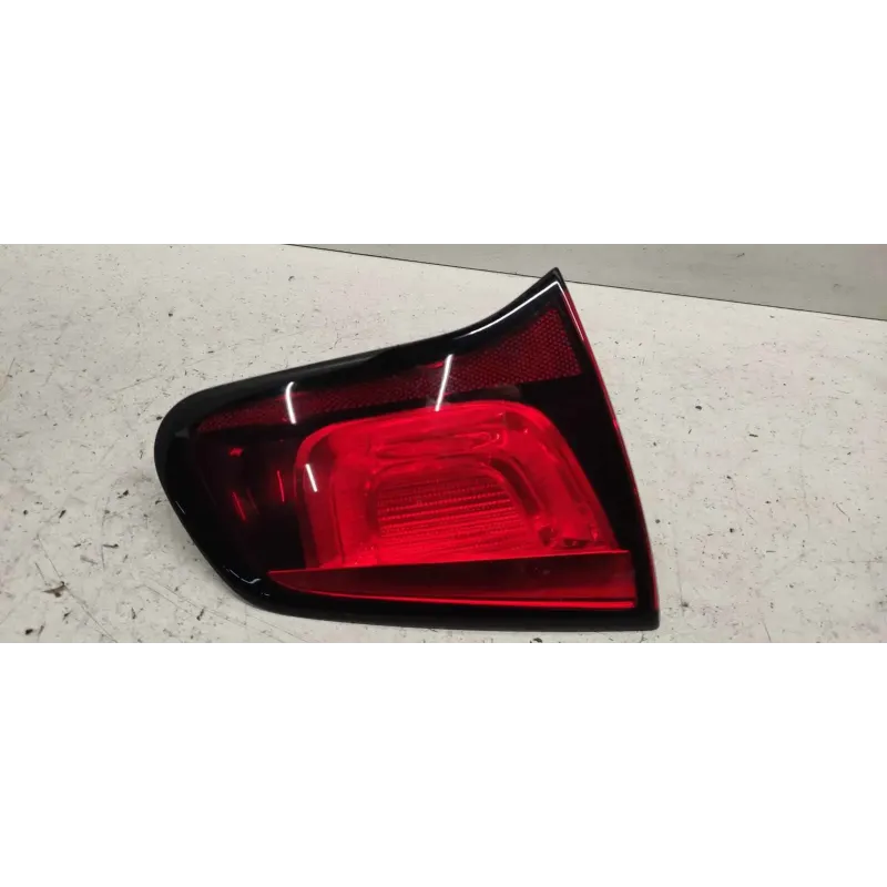 Feu arriere interieur gauche citroen c3