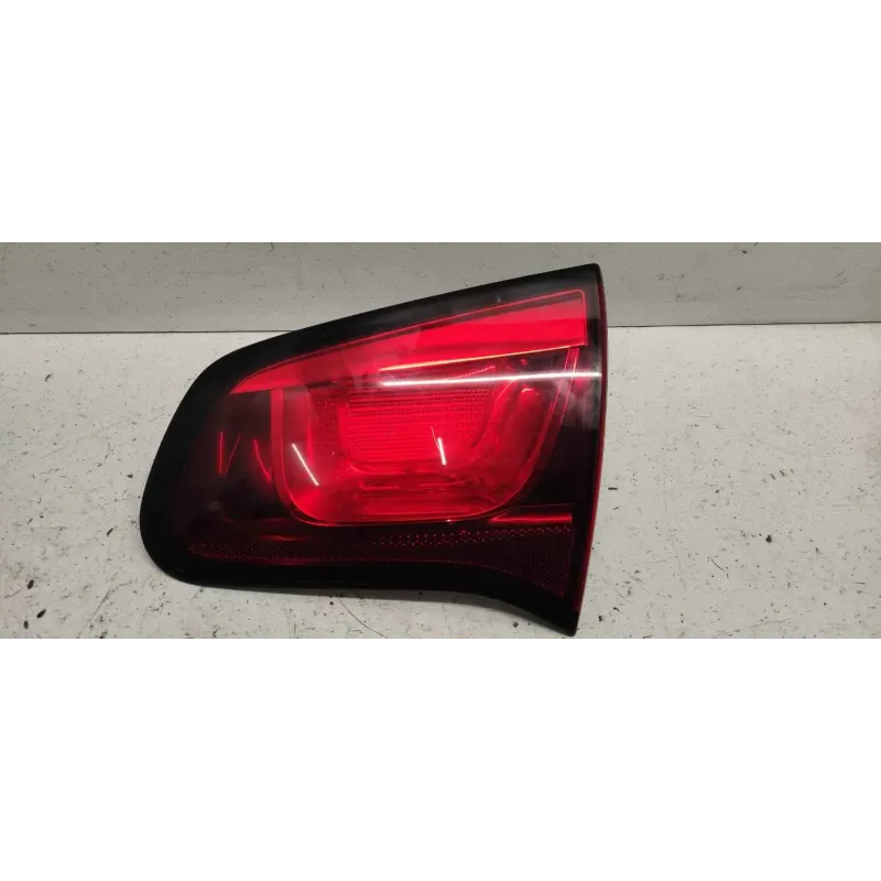 Feu arriere interieur droit citroen c3