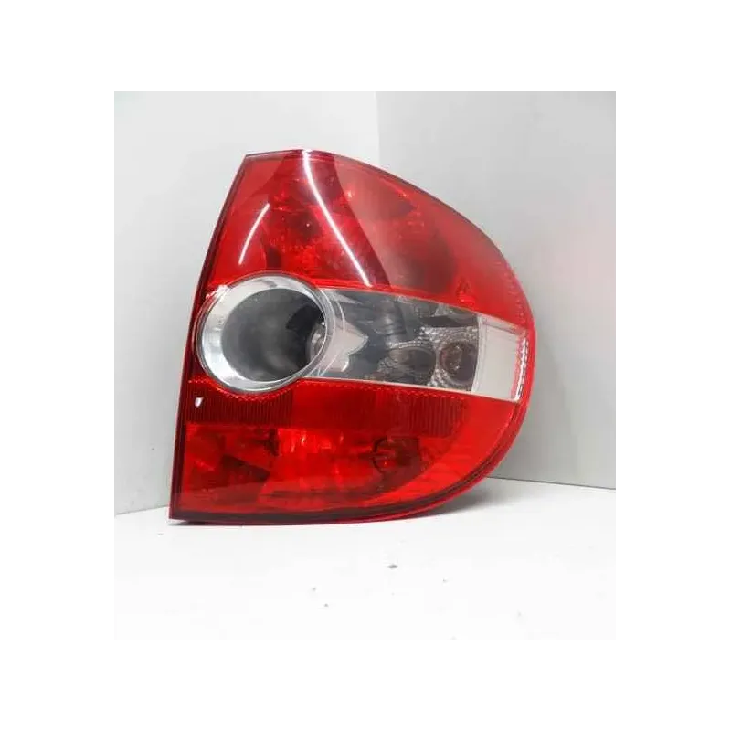 Feu arriere droit volkswagen fox