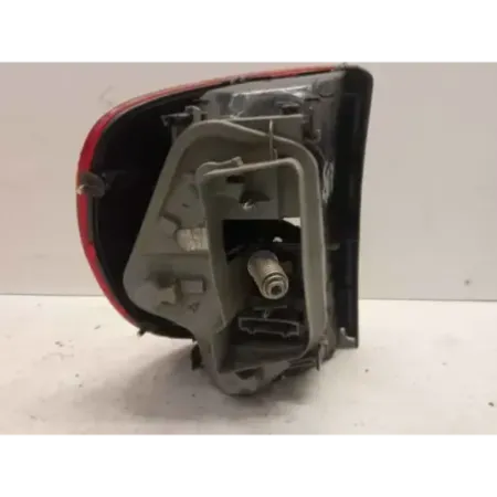 Feu arriere droit volkswagen fox