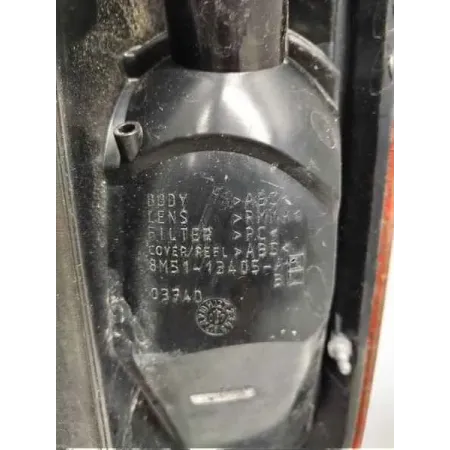 Feu arriere gauche ford focus