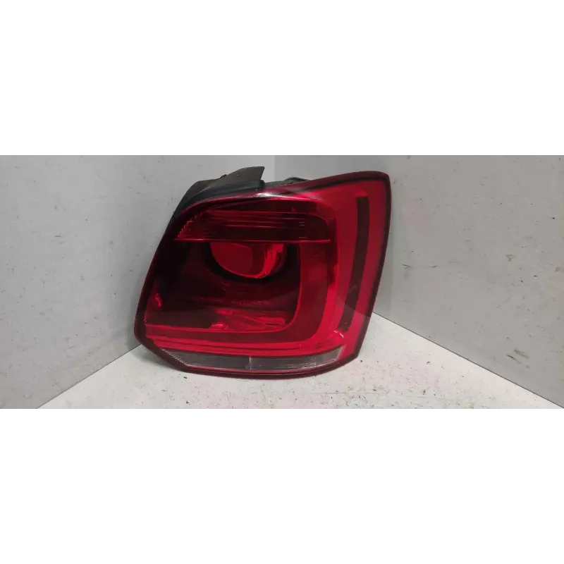 Feu arriere droit volkswagen polo 6r/6c v
