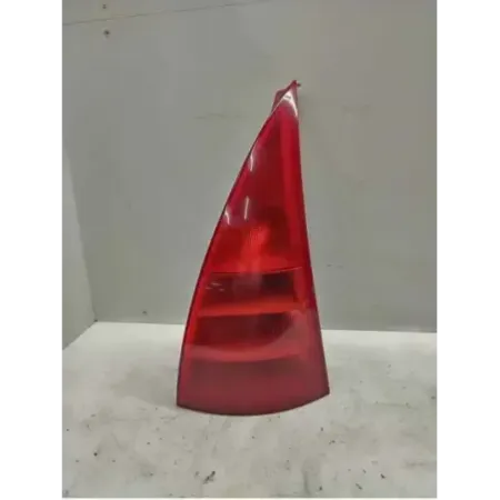 Feu arriere droit citroen c3