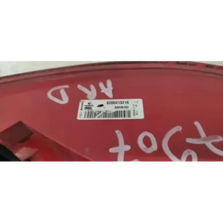 Feu arriere droit renault megane