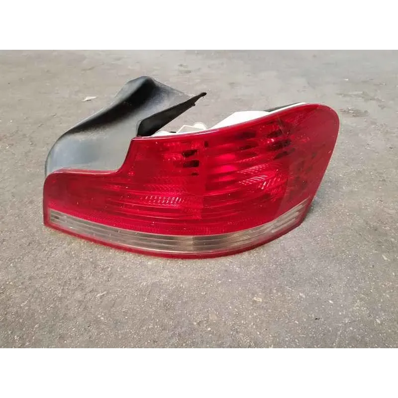 Feu arriere droit bmw serie 1 e82/e88