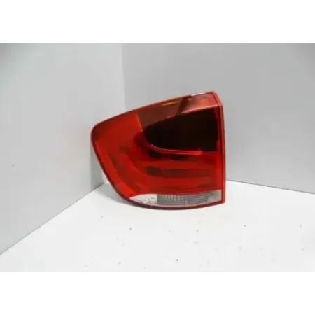 Feu arriere gauche bmw x1 e84