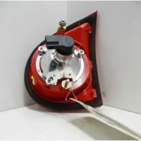 Feu arriere interieur gauche volkswagen golf 5 v