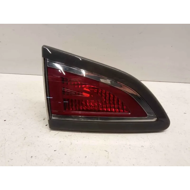 Feu arriere interieur gauche renault scenic