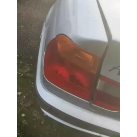 Feu arriere gauche bmw serie 3 e46