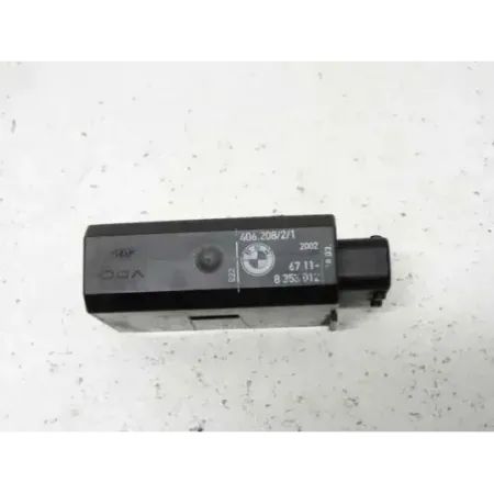 Moteur ouverture/fermeture porte avant gauche