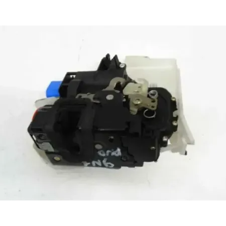 Serrure porte avant droit