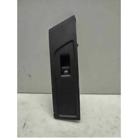 Commande leve-glace porte avant droit volkswagen passat 36 b7
