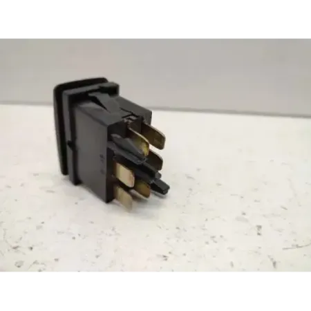 Commande leve-glace porte avant droit