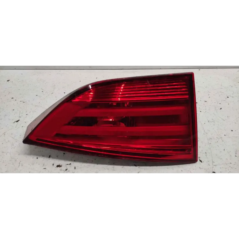 Feu arriere interieur droit bmw x1 e84