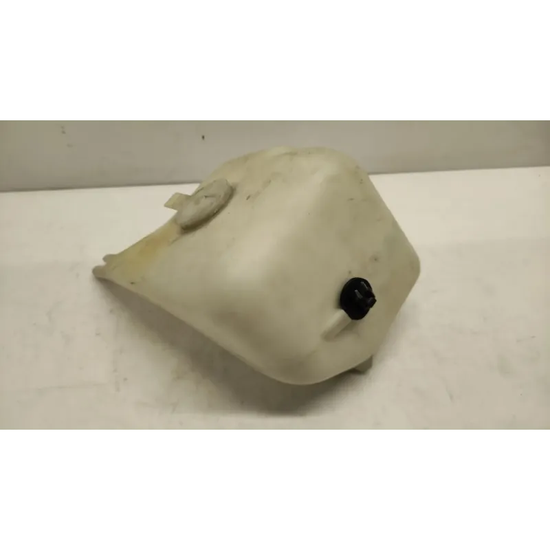 Reservoir lave-glace avant bmw serie 3 e30