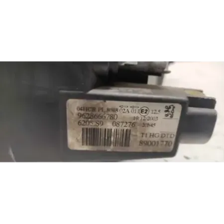 Phare droit peugeot 206