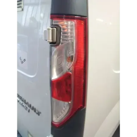 Feu arriere droit renault kangoo