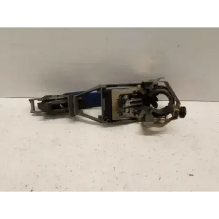 Poignee exterieure porte avant droite