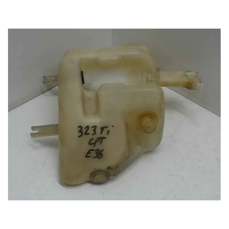 Reservoir lave-glace avant