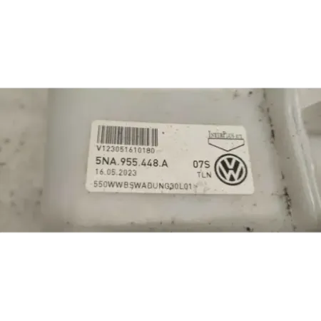 Reservoir lave-glace avant volkswagen tiguan